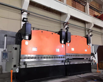 Máquina en tándem del freno de la prensa del CNC 2-WE320T/3200 con el sistema servo electrohidráulico