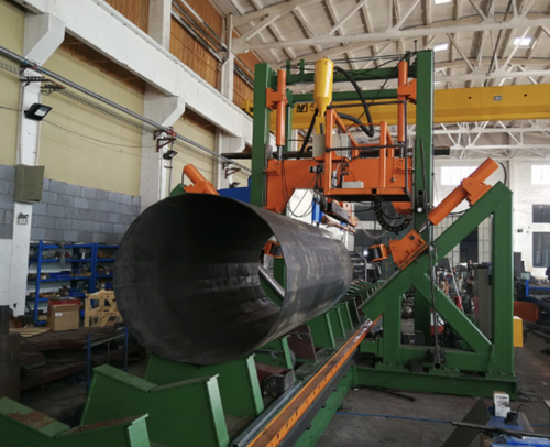 último caso de la compañía sobre Indonesia Customer Purchases CMC 340/12000 High Mast and Mono Pole Shut Welding Machine for 12m Poles