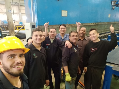Latest company news about El freno en tándem de la prensa 2-WE67K-650/6000 acabó la instalación y encargar en Egipto con éxito
