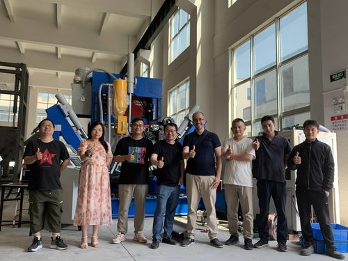 Últimos blogs de la empresa sobre La delegación de clientes de Kuwait visitó la fábrica para la inspección y los productos pasaron la inspección sin problemas