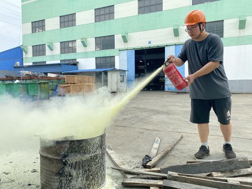 Latest company news about Simulacros de incendio para asegurar la producción segura