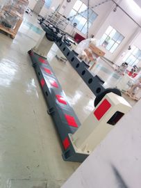 Buen precio Soldadura de laser del robot automáticamente del robot de la fibra del laser de la cortadora/del metal en línea
