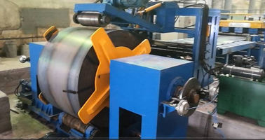 800 - la bobina laminada en caliente del acero suave de 1600m m Q235A cortó a la línea de la máquina de la longitud