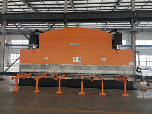 8200mm 45 Kw Cnc máquina de frenado de prensa hidráulica automática de acero al carbono