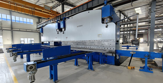calidad Máquina de freno de presión hidráulica CNC de 650 toneladas para fabricar postes ligeros y mástiles altos fábrica