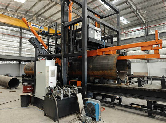 HM1800/14000 Máquina de soldadura cerrada para mástil alto / polo mono / polo de comunicación