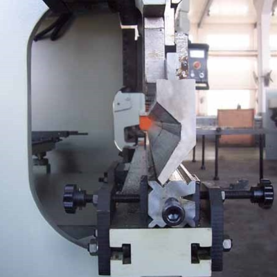 Preso de herramientas de freno, punzón y matriz para máquina de flexión hidráulica CNC