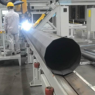 Máquina de soldadura con cerradura de postes CNC con soldadura de costura recta longitudinal de arco sumergido para 12000mm de postes ligeros ultra largos y 1 persona operación simple