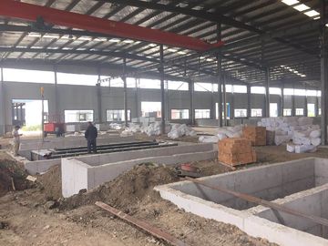 Buen precio equipo de la galvanización de la inmersión caliente del tanque del cinc de los 7.0x1.2x2.2m con el sistema de la protección del medio ambiente en línea