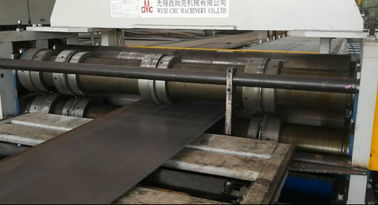 Poste ligero cortó a la línea máquina de la longitud para la cortadora del poste de la lámpara del grueso de 2 - de 6m m