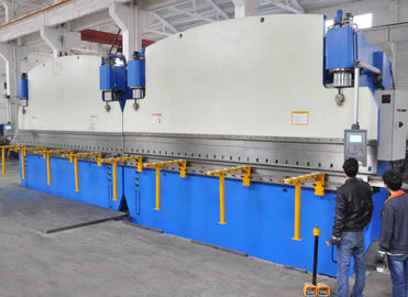 Fuerza de frenado hidráulico CNC para un rendimiento superior