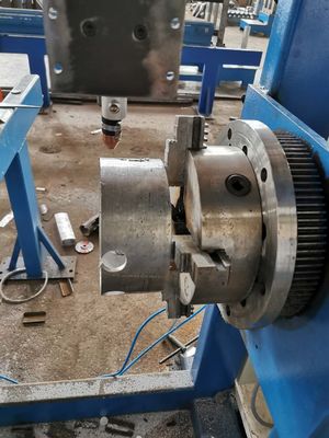 Máquina de corte de puertas de postes ligeros CNC, diámetro máximo 350 mm, longitud de corte máxima 2000 mm