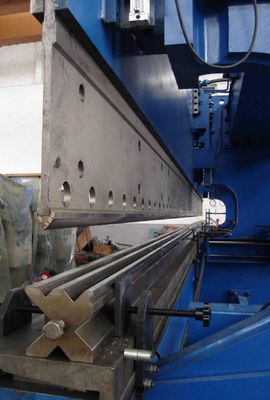 Freno de presión hidráulico Tandem CNC Modelo 2-WE67k-1200/6250 Para hacer torre tubular de transmisión monopólica y mástil alto
