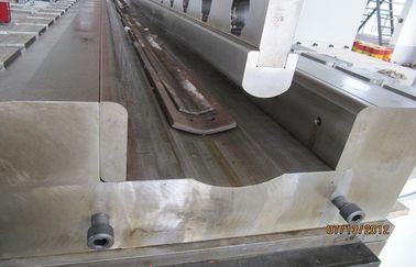 DELEM DA53T control 650Ton Máquina automática de frenos con prensas en tándem