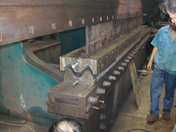 Buen precio El molde de doblez/presiona los útiles del freno de las herramientas de la fabricación de la barandilla de la carretera en línea