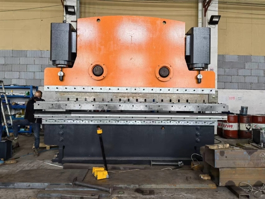 Buen precio 6000 KN Normal Pressure Press Brake Machine with Bending Speed 5mm/s and Plate Length 2200-7000mm en línea